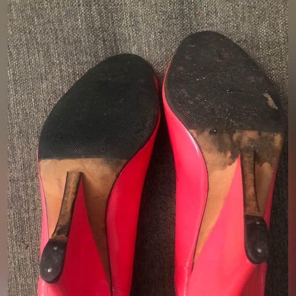 Hot pink patent leather wedges - Picture 4 of 6